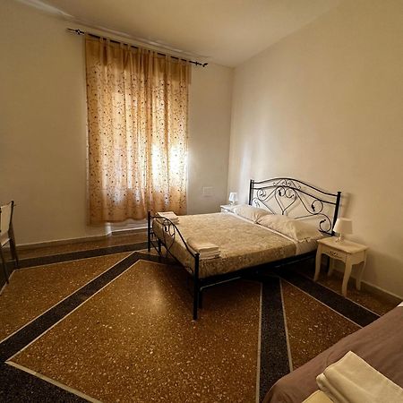 Holiday Pisa Gare 2 Dış mekan fotoğraf