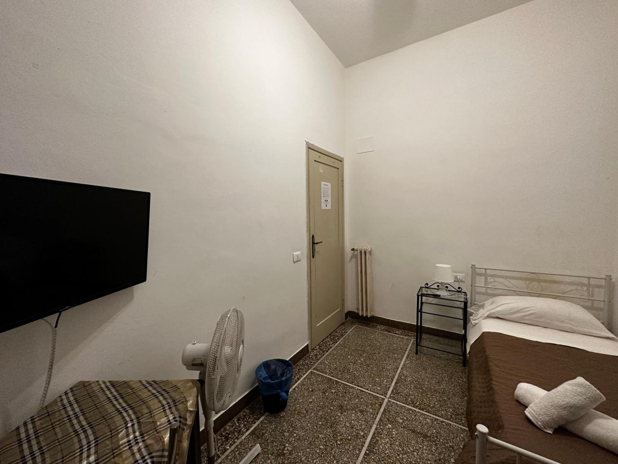 Holiday Pisa Gare 2 Dış mekan fotoğraf