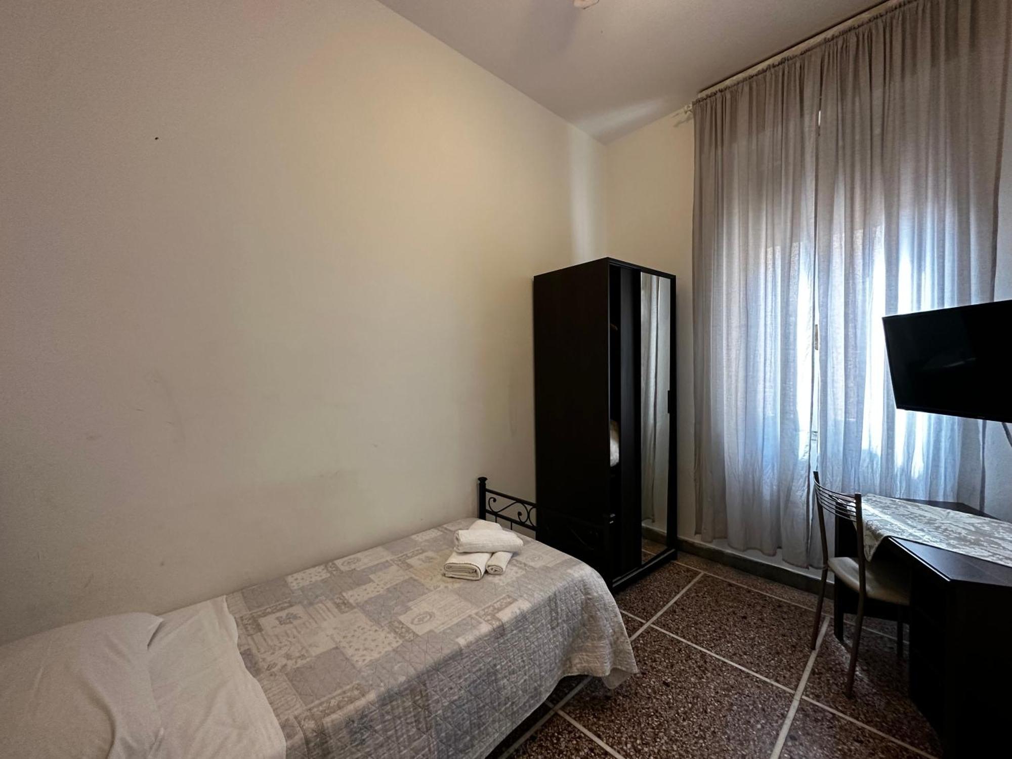 Holiday Pisa Gare 2 Dış mekan fotoğraf